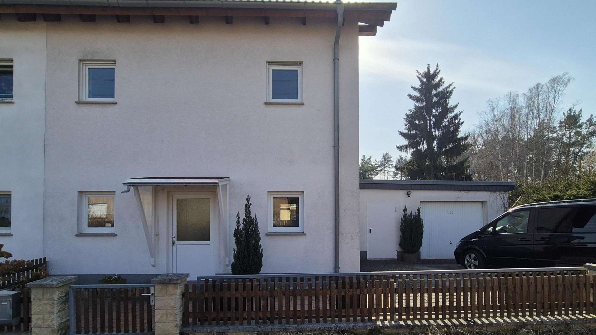 Hausansicht Straßenseite - Doppelhaushälfte in 02957 Krauschwitz mit 210m² kaufen