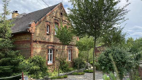 Titelbild - Einfamilienhaus in 02906 Niesky mit 116m² kaufen