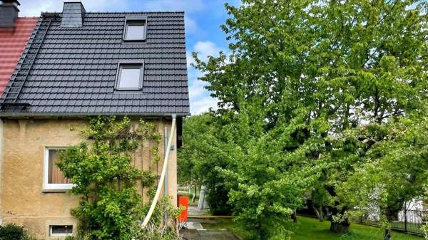 Straßenseite - Doppelhaushälfte in 01920 Steina mit 86m² kaufen