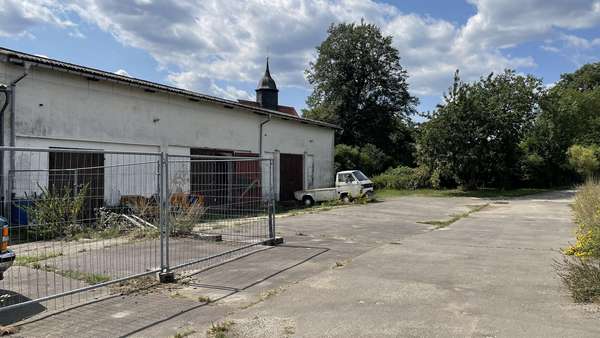 Objektansicht Halle - Halle in 01465 Schönborn mit 638m² kaufen