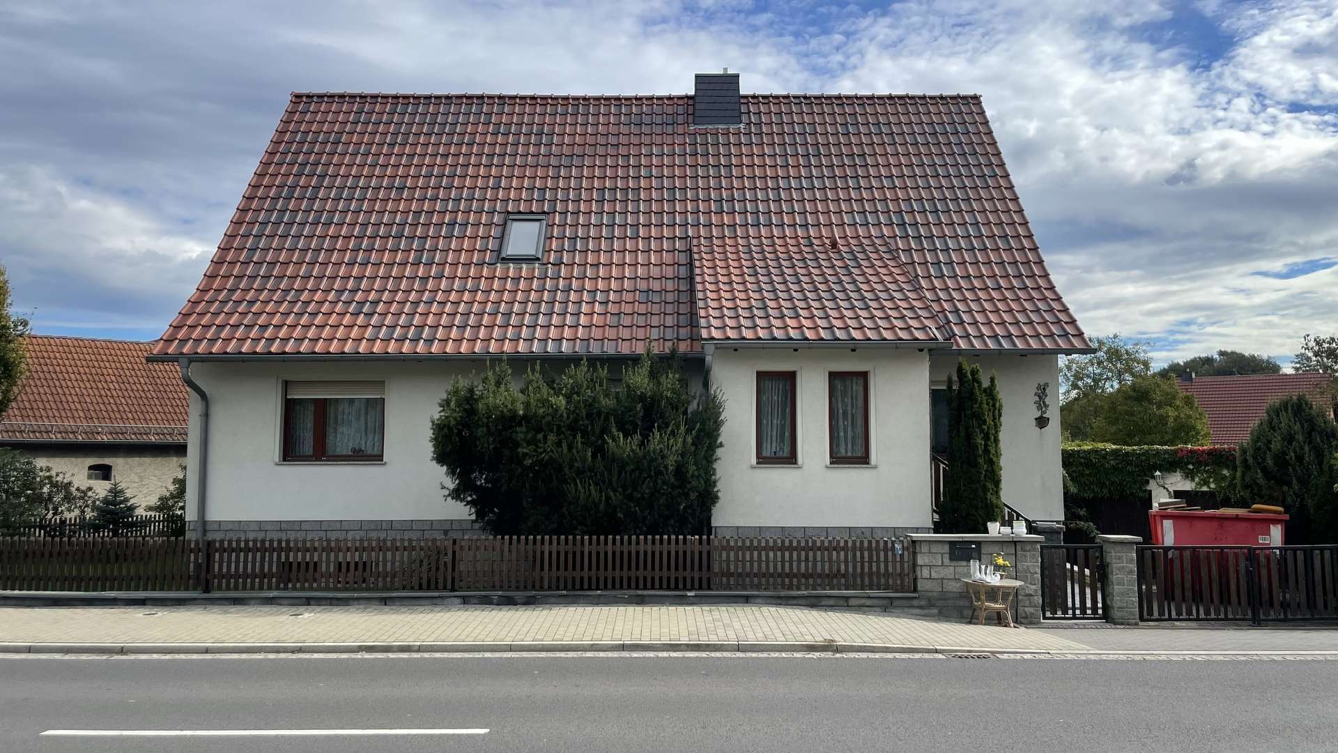 Straßenansicht - Einfamilienhaus in 02977 Hoyerswerda mit 141m² kaufen