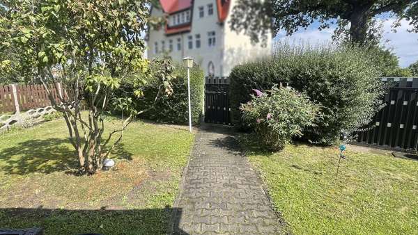 Zugang  - Bungalow in 02977 Hoyerswerda mit 76m² kaufen