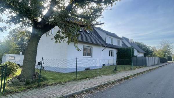 Straßenansicht - Doppelhaushälfte in 02979 Elsterheide mit 200m² kaufen