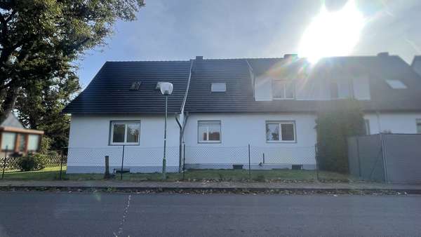 Straßenansicht - Doppelhaushälfte in 02979 Elsterheide mit 200m² kaufen