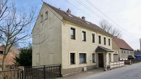 Außenansicht seitlich - Einfamilienhaus in 01328 Dresden mit 121m² kaufen