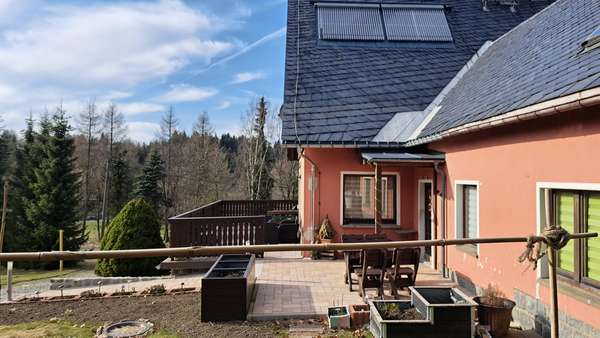 Blick auf die Terrasse - Einfamilienhaus in 01773 Altenberg mit 173m² kaufen