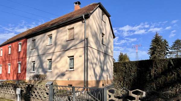Frontansicht - Doppelhaushälfte in 01108 Dresden mit 91m² kaufen
