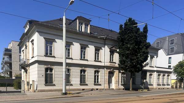 Frontansicht links - Dachgeschosswohnung in 01097 Dresden mit 104m² kaufen