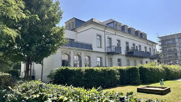 Hochwertige 4-Zimmer-Wohnung in Dresden