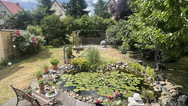 Garten mit Teich Garten mit Teich - Einfamilienhaus in 02977 Hoyerswerda mit 142m² kaufen
