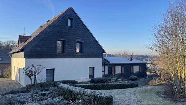 Einfamilienhaus Einfamilienhaus - Einfamilienhaus in 02977 Hoyerswerda mit 114m² kaufen