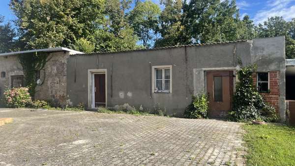 Nebengebäude - Einfamilienhaus in 02977 Hoyerswerda mit 192m² kaufen