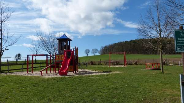Spielplatz - Etagenwohnung in 01833 Dürrröhrsdorf-Dittersbach mit 50m² kaufen