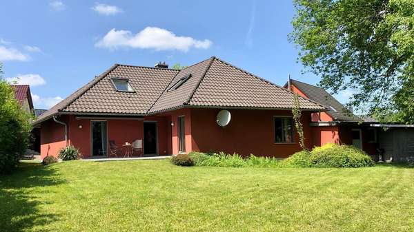 Ansicht Gartenseite - Einfamilienhaus in 01829 Stadt Wehlen mit 240m² kaufen