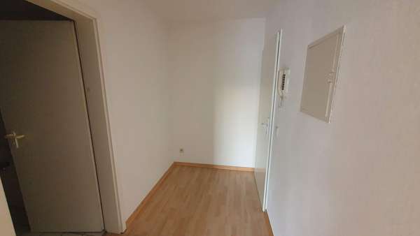 null - Dachgeschosswohnung in 01257 Dresden mit 44m² kaufen