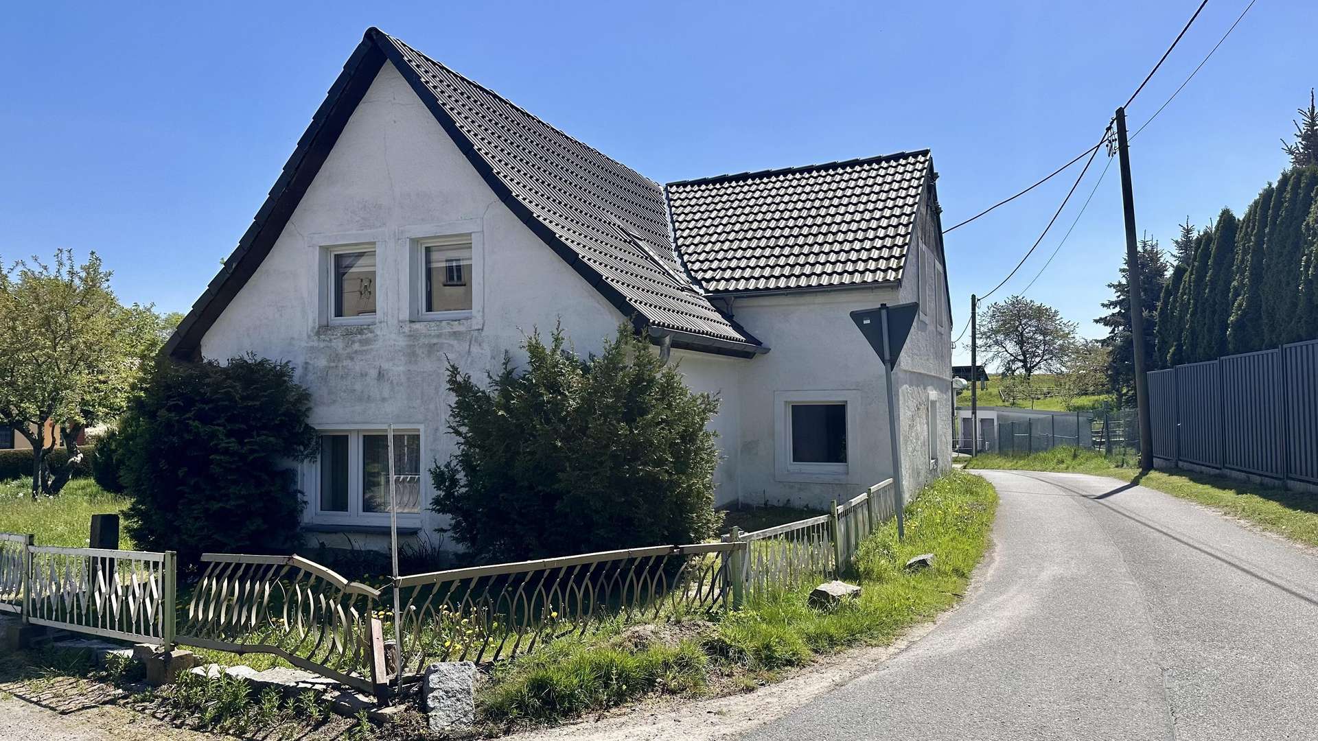 Straßenansicht - Einfamilienhaus in 01920 Elstra mit 76m² kaufen