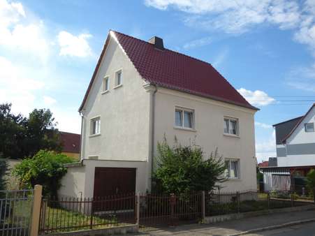 Haus seitl mit Garage - Einfamilienhaus in 01619 Zeithain mit 123m² kaufen