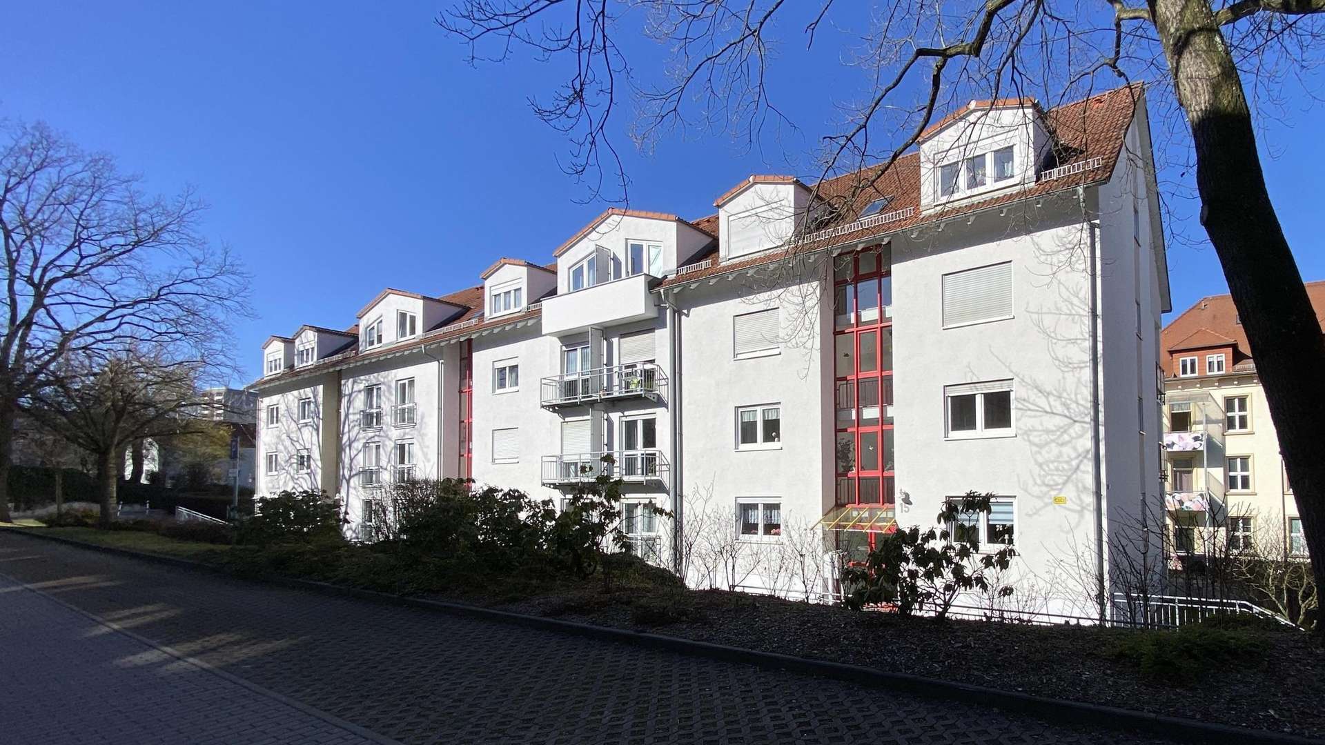 Eingangsseite Eingangsseite - Dachgeschosswohnung in 01796 Pirna mit 46m² als Kapitalanlage kaufen