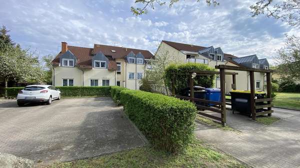 Komplettansicht Wohnanlage - Maisonette-Wohnung in 15366 Neuenhagen mit 79m² als Kapitalanlage kaufen