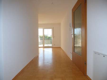 Flur - Dachgeschosswohnung in 01587 Riesa mit 82m² kaufen