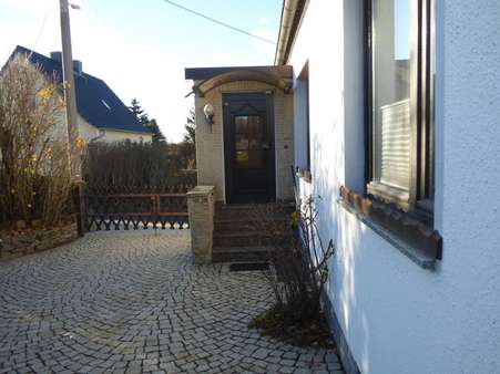 Eingang - Einfamilienhaus in 01591 Riesa mit 96m² kaufen