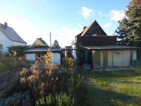 Garten_Blick zum Haus - Einfamilienhaus in 01591 Riesa mit 96m² kaufen