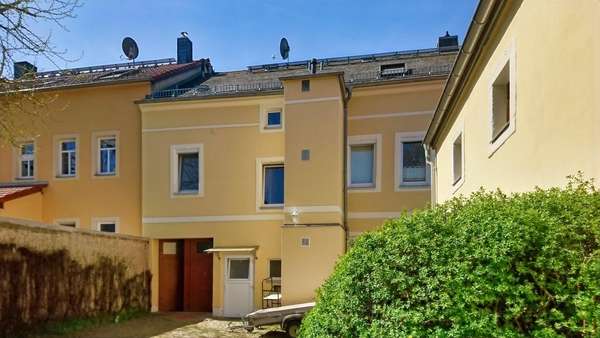 Wohnhaus Rückseite - Mehrfamilienhaus in 01623 Lommatzsch mit 254m² kaufen