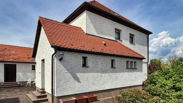 Ansicht Südseite - Zweifamilienhaus in 01609 Gröditz mit 169m² kaufen