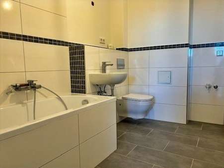 Bad ähnlich aus Nachbarwohnung Bad ähnlich aus Nachbarwohnung - Etagenwohnung in 01796 Dohma mit 65m² mieten