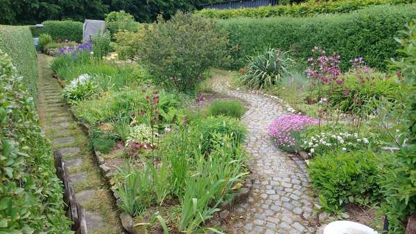 Gartenansicht komplett Gartenansicht komplett - Grundstück in 01744 Dippoldiswalde mit 149m² kaufen