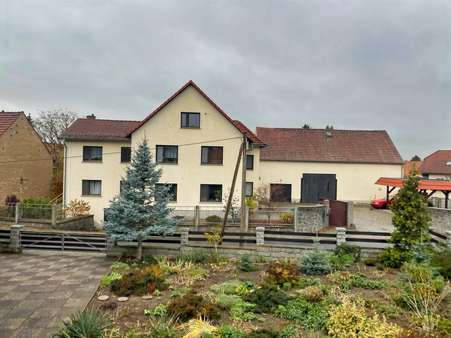 Ansicht Ostseite - Zweifamilienhaus in 01468 Moritzburg mit 240m² kaufen