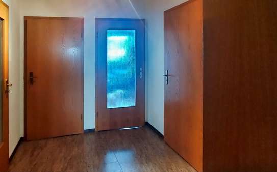 Flur im EG - Zweifamilienhaus in 02681 Wilthen mit 162m² kaufen