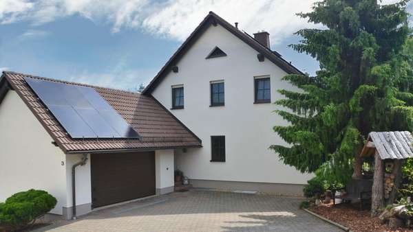 Frontseite Frontseite - Einfamilienhaus in 02692 Großpostwitz mit 197m² kaufen