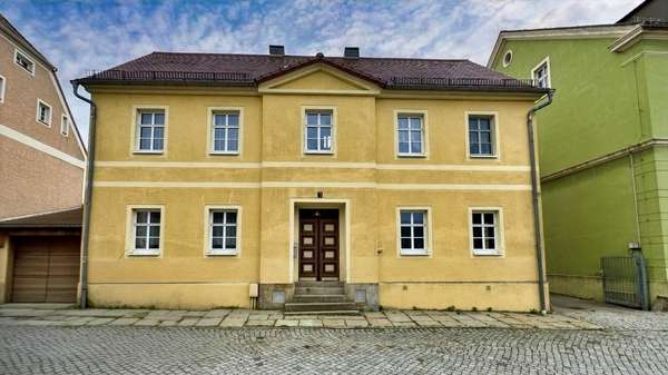Straßenansicht - Einfamilienhaus in 02625 Bautzen mit 200m² kaufen