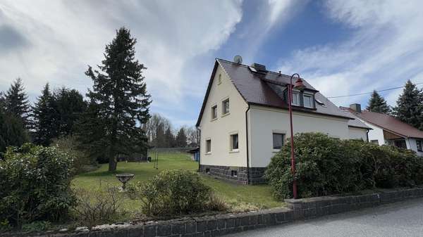 Verkaufsobjekt - Einfamilienhaus in 01904 Steinigtwolmsdorf mit 93m² kaufen