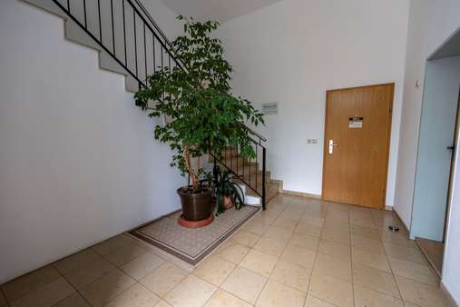 Hausflur - Wohn- / Geschäftshaus in 04158 Leipzig mit 362m² als Kapitalanlage kaufen