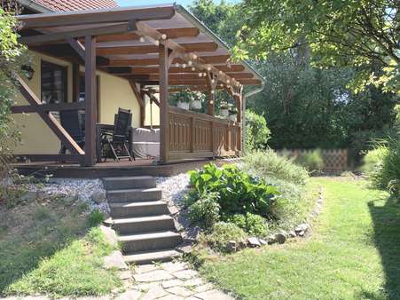 Zugang zur Terrasse - Einfamilienhaus in 04720 Döbeln mit 135m² kaufen