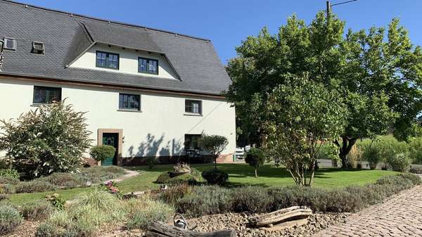 Außenansicht MFH - Landhaus in 04703 Leisnig mit 395m² kaufen