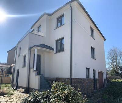 Außenansicht - Doppelhaushälfte in 04720 Döbeln mit 110m² kaufen