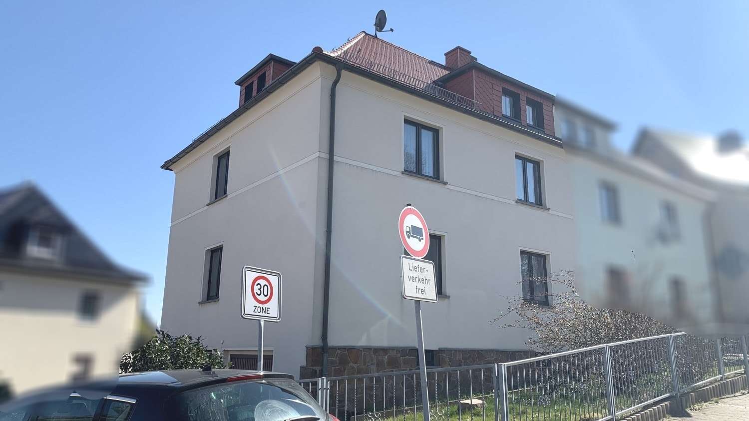 Straßenansicht - Doppelhaushälfte in 04720 Döbeln mit 110m² kaufen