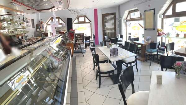 Café im EG - Mehrfamilienhaus in 04746 Hartha mit 126m² kaufen