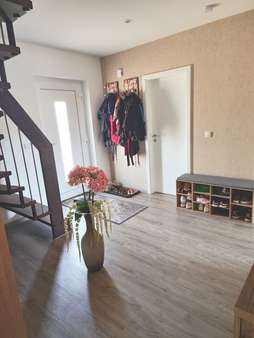 Hauseingangsbereich / Diele - Einfamilienhaus in 04749 Jahnatal mit 123m² kaufen
