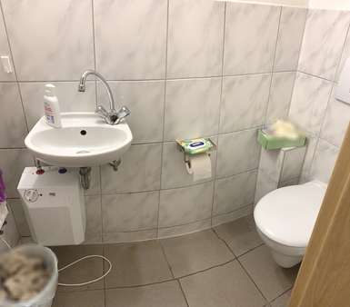 Toilette - Ladenlokal in 04720 Döbeln mit 215m² mieten