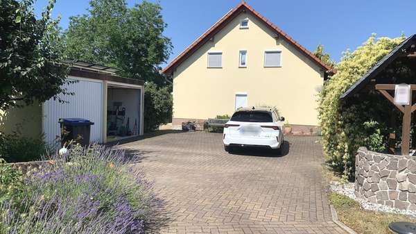 Hof- u. Zufahrtsbereich - Einfamilienhaus in 04703 Leisnig mit 124m² kaufen