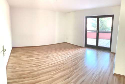 5F038076-1E2E-4F71-80C1-634B3B - Dachgeschosswohnung in 04720 Döbeln mit 50m² mieten
