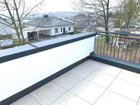 Dachterrasse OG - Doppelhaushälfte in 04720 Döbeln mit 127m² mieten
