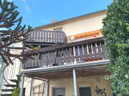 Saniertes ZFH mit Terrasse, Balkonen u. 
