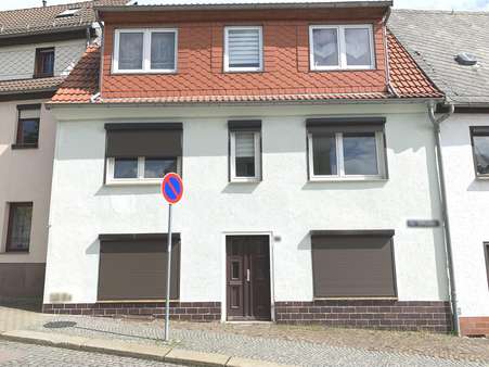 Straßenansicht - Reihenmittelhaus in 04741 Roßwein mit 95m² kaufen