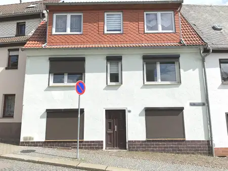 Reihenmittelhaus mit Dachterrasse