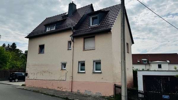 Haus aus nordöstlicher Richtung - Einfamilienhaus in 04552 Borna mit 138m² kaufen